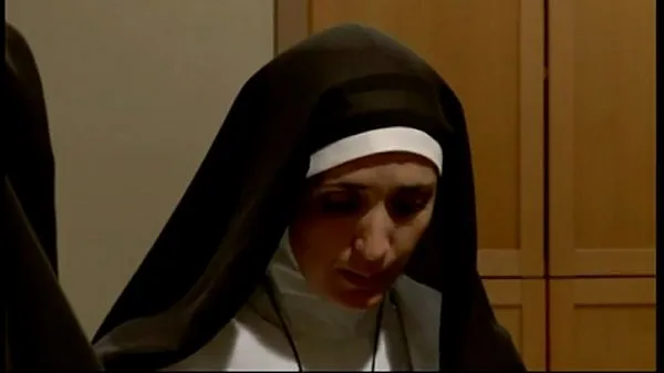 Μεγάλος σωλήνας κλιπ Jasmine Jem & Ariella Ferrera Lesbian Nuns