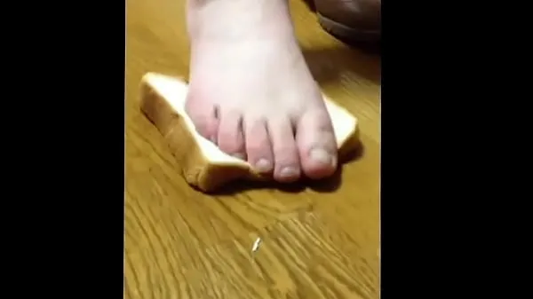 Stora fetish】Bread food crush Barefoot klipprör