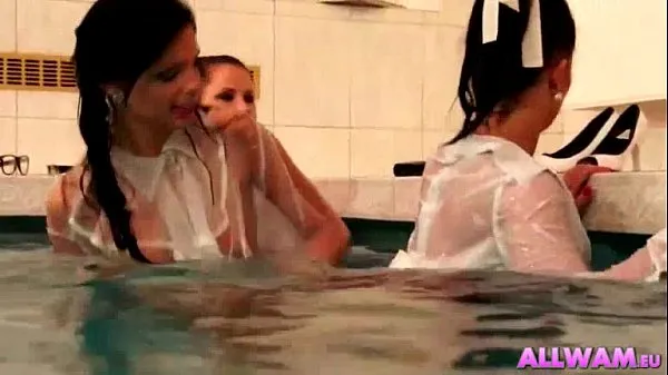 Big Three Hot Lesbians Playing In A Pool clips Tube