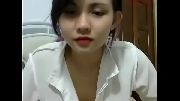 Vietnamese girl looking for part 1 Tiub klip besar