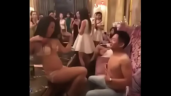Big Sexy girl in Karaoke in Cambodia clips Tube