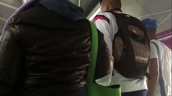 Grandi clip Tocando a jaqueta de nylon marrom da gordinha Pt 1 Tubo