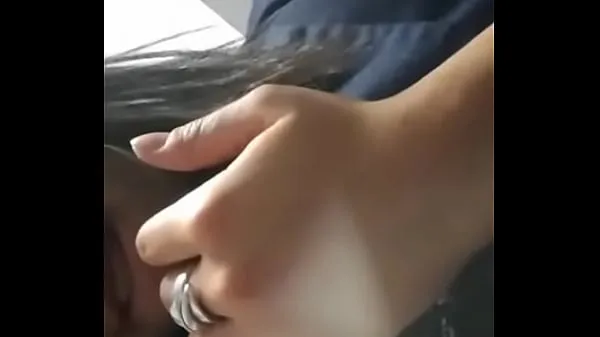 Bitch can't stand and touches herself in the office Tiub klip besar