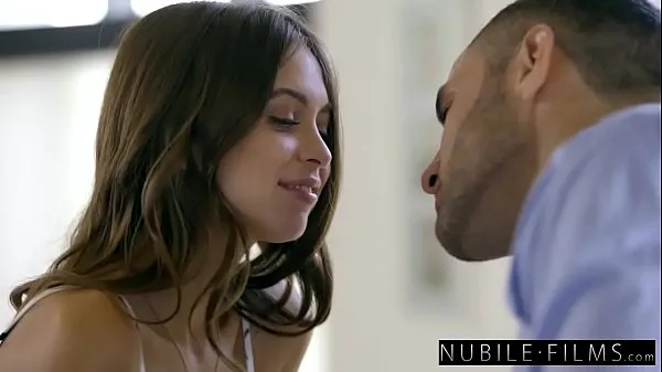 NubileFilms - Girlfriend Cheats And Squirts On Cock Tiub klip besar