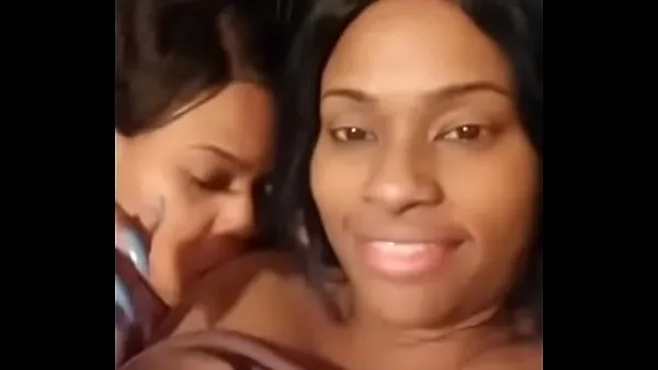 Büyük Two girls live on Social Media Ready for Sex klipleri Tüp