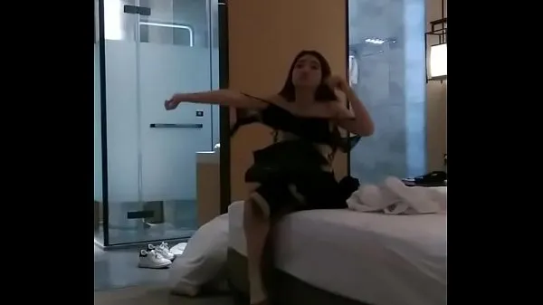 Stora Filming secretly playing sister calling Hanoi in the hotel klipprör