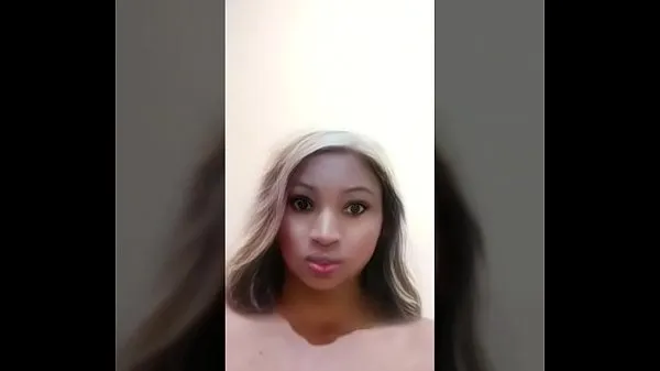 بڑی Kenyan Bitch Sending Nudes To Her Man (4 کلپس ٹیوب
