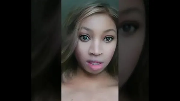 بڑی Kenyan Bitch Sending Nudes To Her Man (6 کلپس ٹیوب