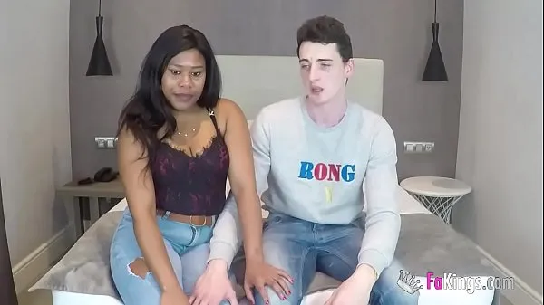 Nagy Unexperienced interracial couple shows all of us how they do it at home klipcső