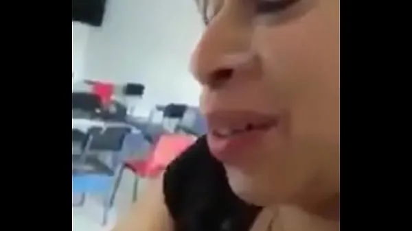 Ống Teacher sucks me so rich that the pebbles are removed clip lớn
