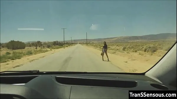 Nagy Transsexual hitchhiker fucked in the ass klipcső