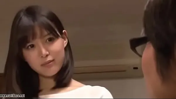 Tubo grande de Irmã japonesa sexy querendo foder clipes
