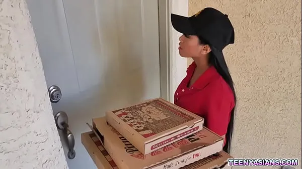 Big Two horny teens ordered some pizza and fucked this sexy asian delivery girl clips Tube