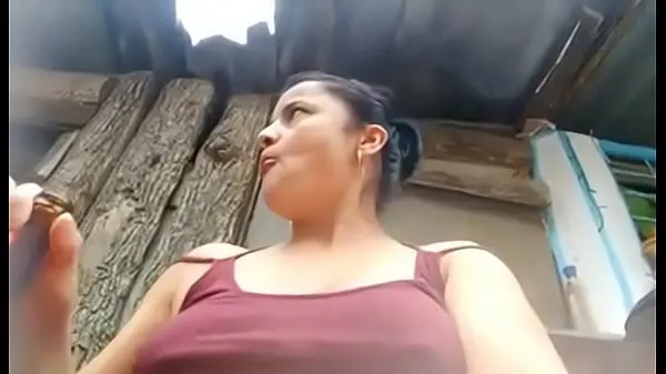 Big Lady masturbates in the street until she cums clips Tube