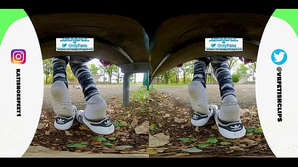Velké VR180 - 3D] Girl with sweaty adidas sneakers and totally dirty stinky socks smelly feet and lick her shoes klipy Tube