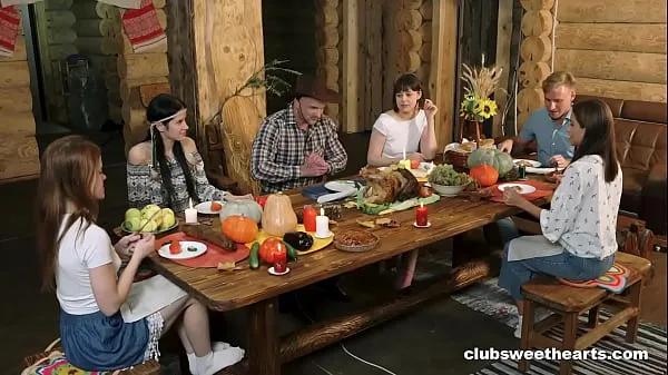 Grote Thanksgiving Dinner turns into Fucking Fiesta by ClubSweethearts clipsbuis