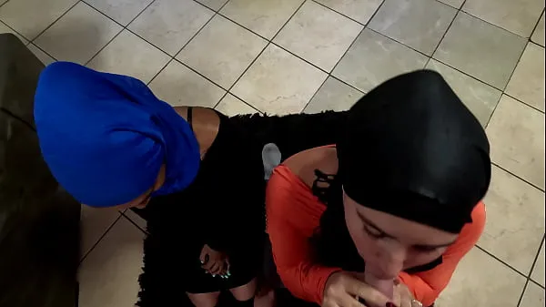 Store Acting like Muslim women, sucking cock with hijabs on our heads, cum facial klip Tube